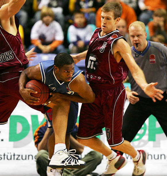 例是上赛季 例是上赛季